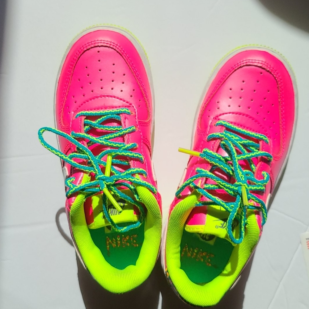 Girls Nike sneakers size 11c